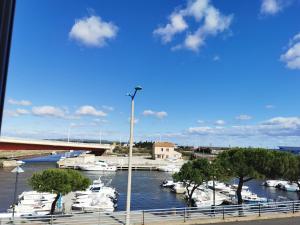 Hotels l'Hotel du port : Chambre Quadruple - Vue sur Mer