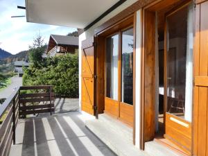 ABRICOT - Appartement dans chalet avec terrasse et vue montagnes - Garage
