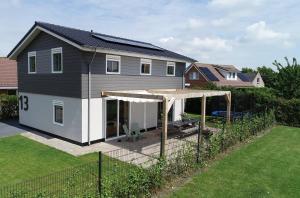 Große Familienvilla mit privat innen Jacuzzi & Sauna