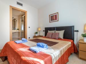 Apartment Del Port-3 by Interhome