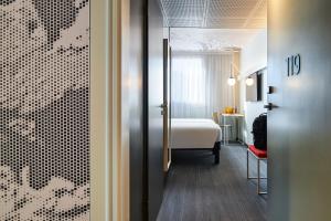 Hotels Ibis Montlhery Paris Sud : photos des chambres