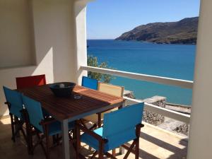 Three-Bedroom Apartment with Sea View