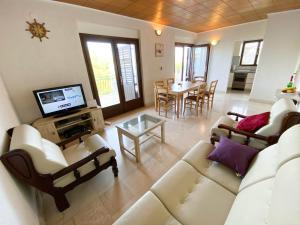 Seaview & Beachfront Apartments Jakov 