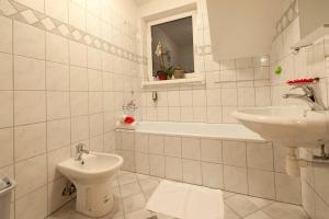 One-Bedroom Apartment (4 Adults) room in Hotel Bajt Maribor