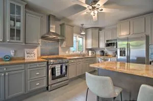 Dtwn Lake Geneva Home, Walk to Beach and Restaurants - 德拉文