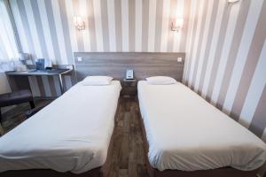 Hotels Kyriad Valenciennes Sud - Rouvignies : Chambre Lits Jumeaux avec Lit d’Appoint - 301