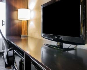 King Room - Non-Smoking room in Sleep Inn Midland