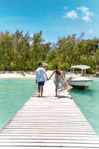 Coastal Road, Trou dʼ Eau Douce, Mauritius.