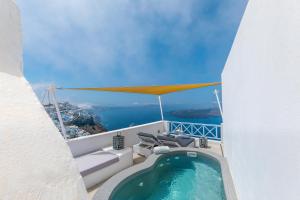 Blue Dolphins Apartments Santorini Greece