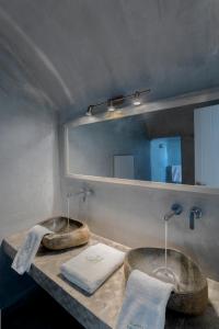 Blue Dolphins Apartments