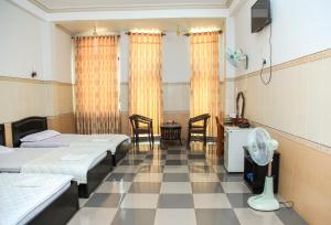 KHÁCH SẠN HỒNG KÔNG