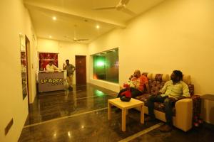 Le Apex Guest House
