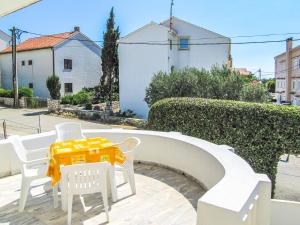 Apartments Nelica 