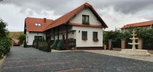 Casa Cu Pridvor - Hidişelul-de-Jos