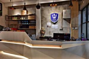 RedDoorz at CBD Polonia Medan