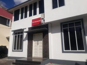 RedDoorz @ Wanea Area Manado