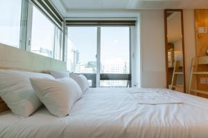 Phòng gia đình hướng thành phố - Không hút thuốc (City View Family Room - Non-Smoking)