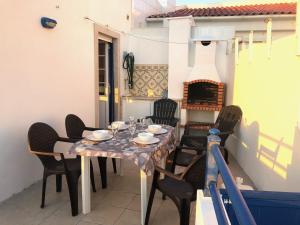 Cliff House next to beach