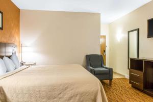 Standard King Room room in Quality Inn and Suites Newport - Middletown