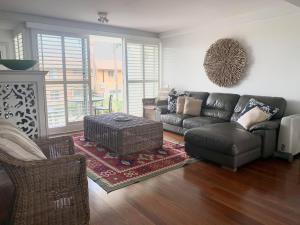 Barefoot 7 Fabulous Fingal Bay