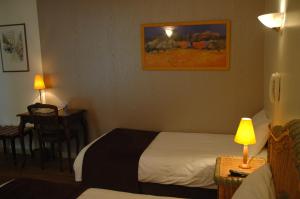 Hotels Hotel L'Ecailler : photos des chambres