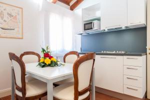 Master Venice Apartments