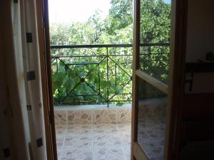 skiathos studios HL