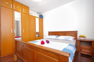 Apartmani Cezar Makarska