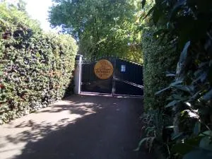 " village tonneaux de tirpoil " - La Viardière