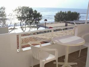 Sunset Holiday Home in Kalamaki Heraklio Greece