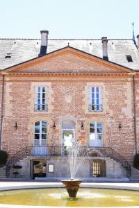 Hotels Logis Chateau Saint Marcel : photos des chambres