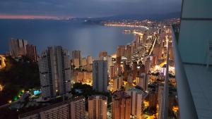 Luxury apartment on the 41st floor with stunning sea views