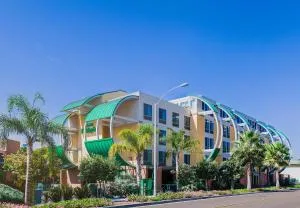 Holiday Inn Oceanside Marina Camp Pendleton by IHG - Oceanside