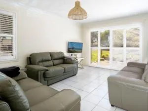 Serendipity Townhouse - Hawks Nest