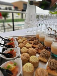 Hotels Logis Hotel Relais Saint Jacques - Chateauroux : photos des chambres