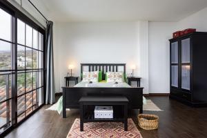 Villa Rural La Zarza by Sunkeyrents