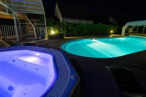 Logis Hotel Restaurant L'Escapade - Badecon-le-Pin