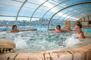 Mobil Home XXL 4 chambres - Camping Le Domaine de Beaulieu