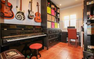 Cozy Home In Orihuela