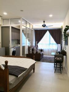 9am-5pm, SAME DAY CHECK IN AND CHECK OUT, Work from Home, Comfy & Quiet Tamarind Suites-Cyberjaya by Flexihome-MY,