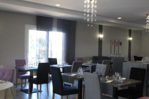 Hotels The Originals City, Hotel La Terrasse, Tours Nord (Inter-Hotel) : photos des chambres