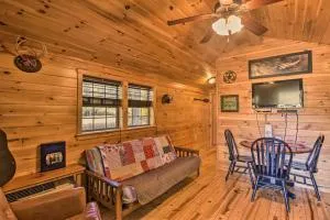 Rural Cabin Hideaway with Fire Pit and Mtn Views! - Dryfork