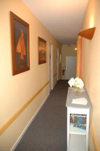 Hotels Hotel L'Ecailler : photos des chambres