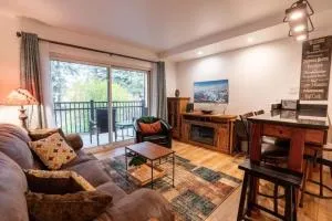 Vantage Point with Access to Gondola - Heeney