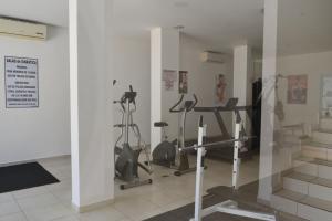 Aluga-se Apto 2 Quartos, sendo 1 suíte, 3 Ar cond. Mobília completa - Praia Grande UbatubaSP