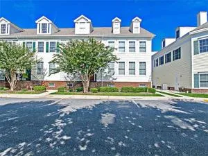 Bear Trap Dunes - 17 Village Green - Millville