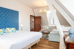 Luxe room in Chateau De Montreuil