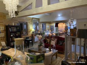 Hotels Hotel Bien-Etre Aux Cypres de Marquay : photos des chambres
