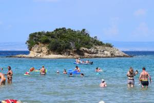 Croatia holidays with pool & sauna, near sandy beach - Rab Villa Agata