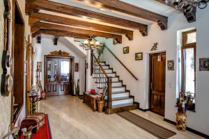 Pensiunea Curtea lui Toader